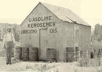 shednpn.JPG (11004 bytes)